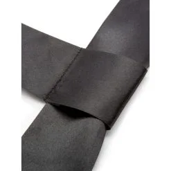 Lovehoney Menottes Ruban Bondage Satin Oh! Noir -SexToys Soldes Boutique lovehoney oh menottes ruban bondage satin noir 2